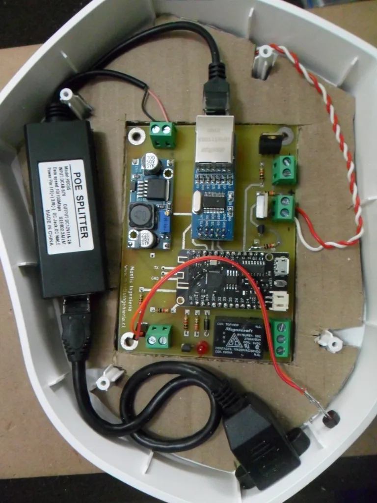 Electrónica interna de la baliza